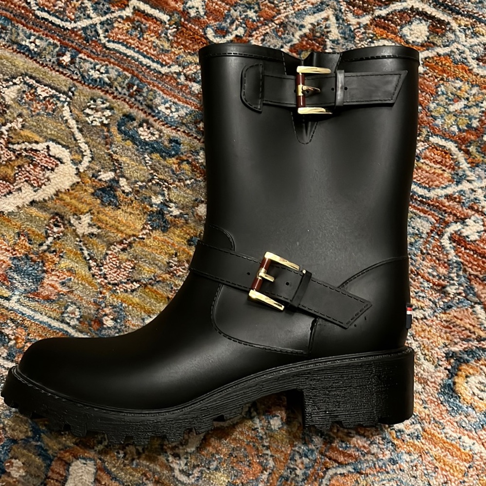 Tommy Hilfiger Black Booties